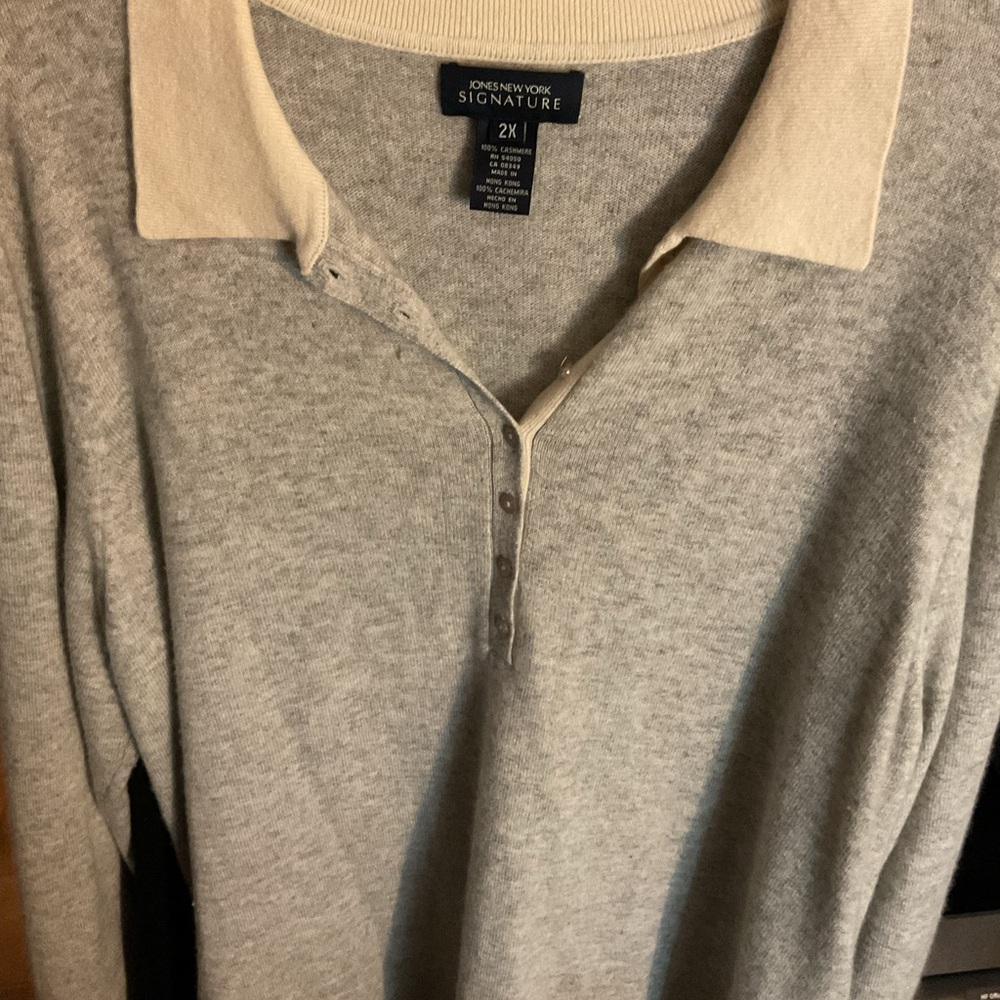 Jones New York Signature Beige and Gray 100% Cashmere Sweater